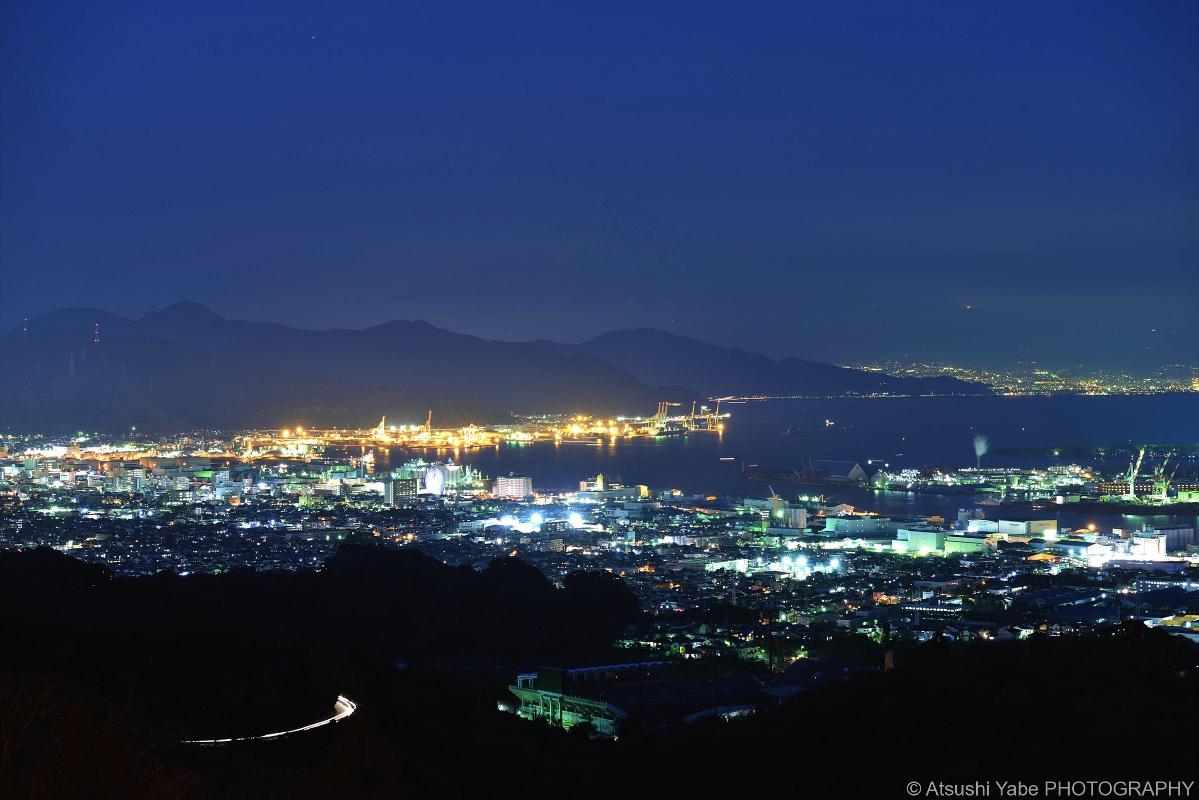 富士と清水の夜景