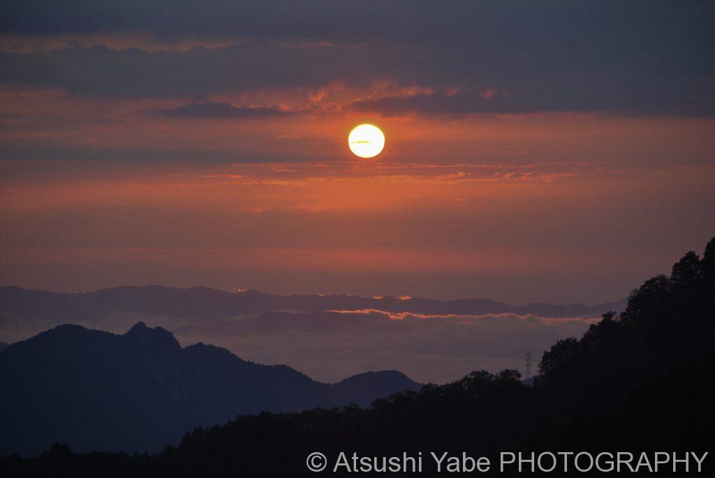 ご来光(両神山・八丁トンネル登山口)　